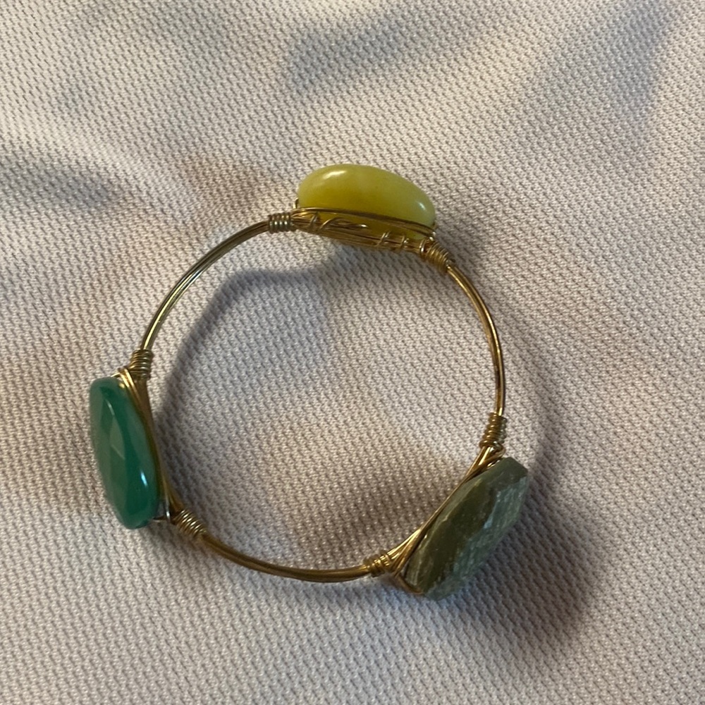 Three stone bracelet